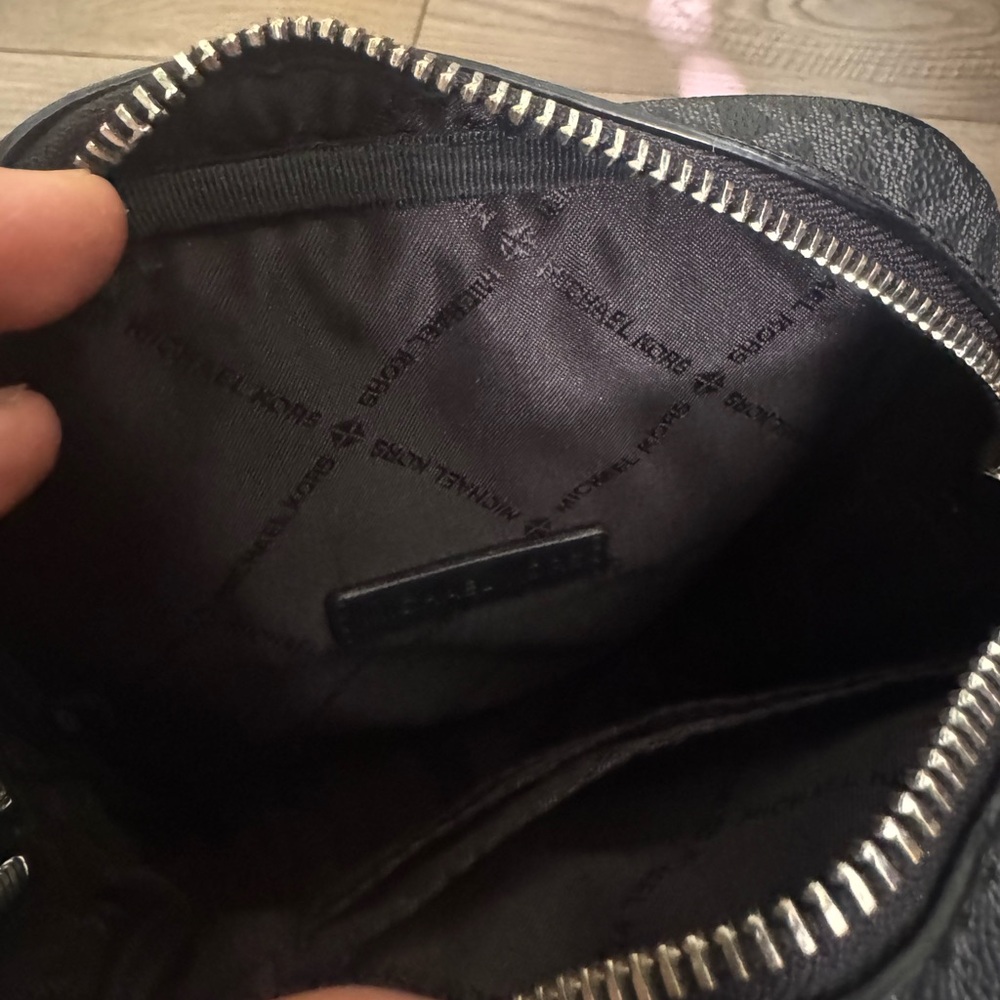 Michael Kors Gray and Black Crossbody Bag - Picture 4 of 11